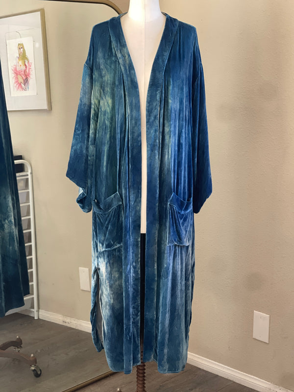 VELVET CEREMONY DUSTER - Blue Flame