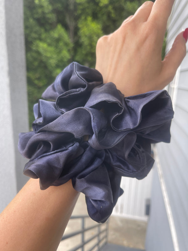 SCRUNCHIE - SMOKY INDIGO