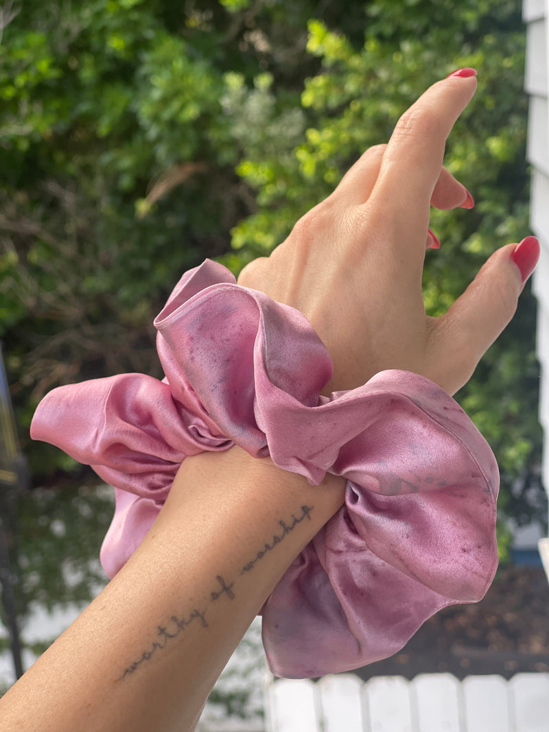 SCRUNCHIE - WILD ROSE